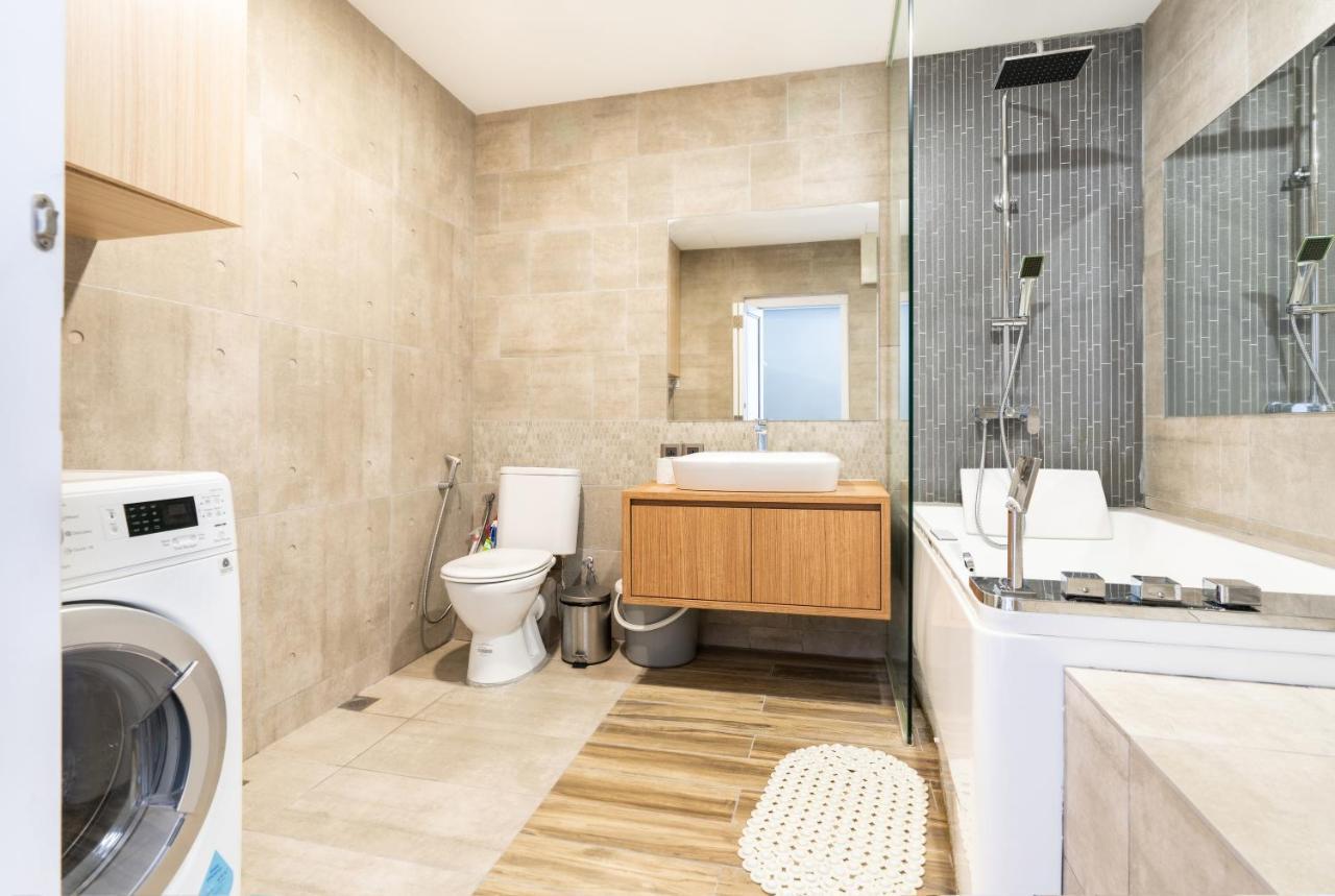 Mansion One Executive Bathtub 1Bedroom 2-4Pax George Town Eksteriør bilde